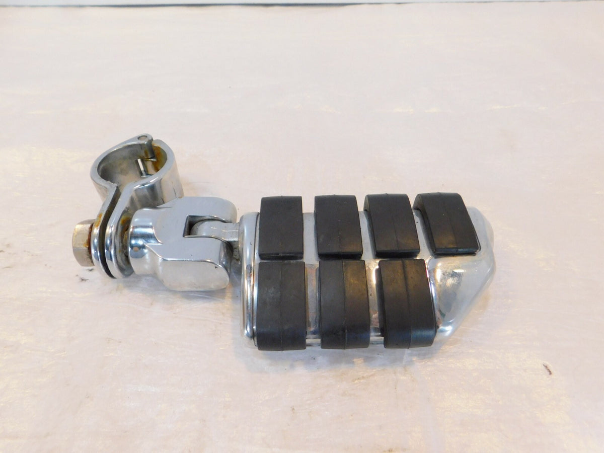 2005 05 Yamaha V-Star XVS1100 1100 Classic Right Side Foot Footrest Highway Peg - C3 Cycle