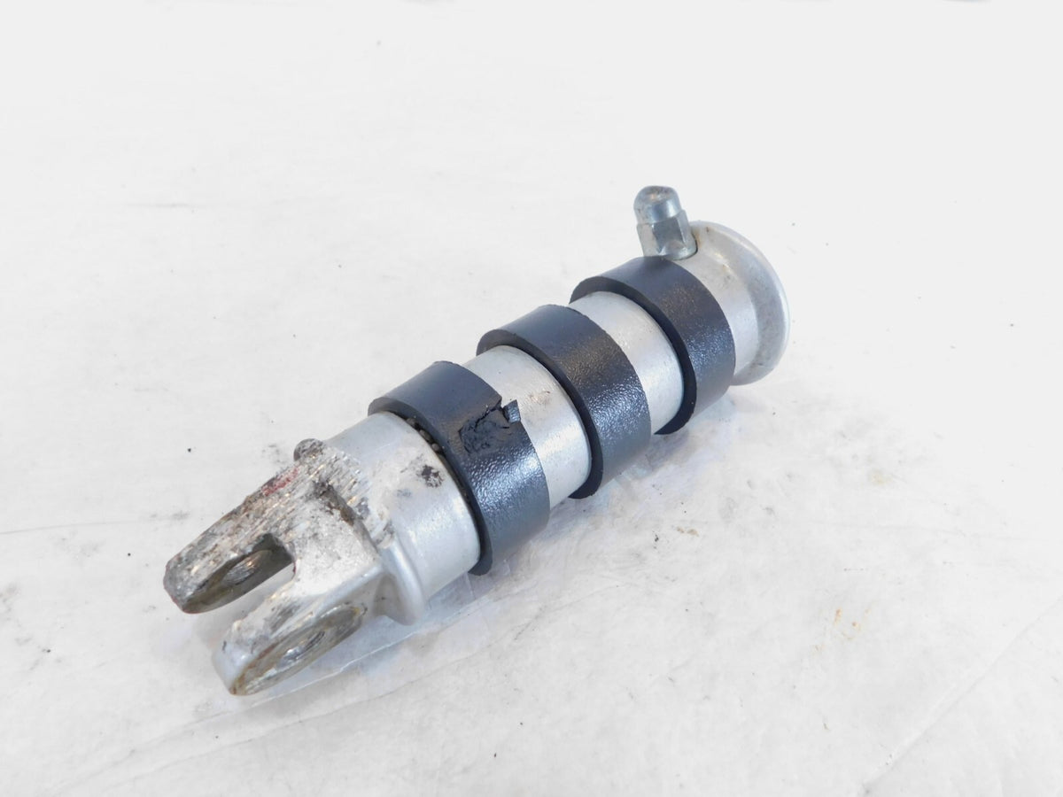 Suzuki Volusia VL800 VZ800 800 Boulevard M50 Right Front Footrest Foot Peg - C3 Cycle
