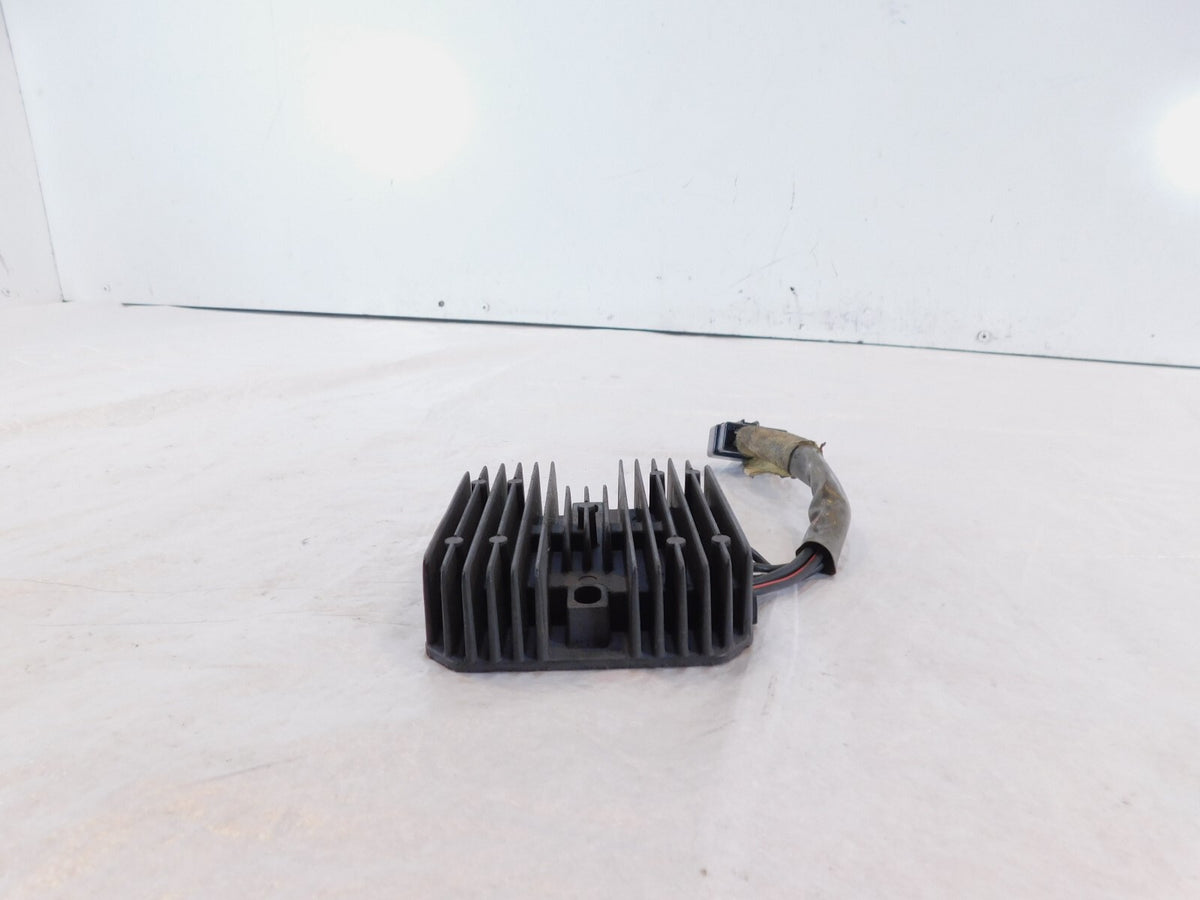00-01 Honda CBR900RR CBR929RR Fireblade CBR 900 929 Voltage Regulator Rectifier - C3 Cycle