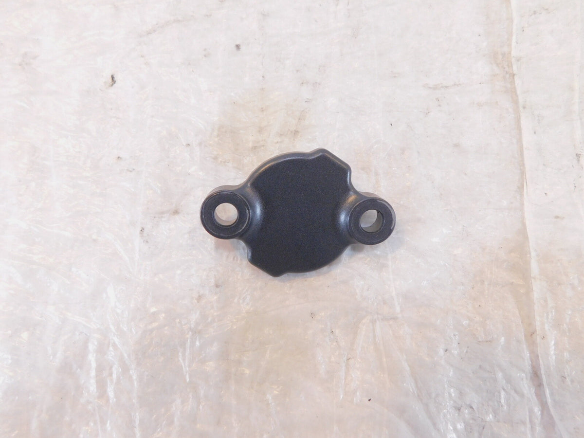 Yamaha MT-07 MT07 & YZFR7 YZF-R7 R7 Engine Motor Crankcase Oil Pump Cover