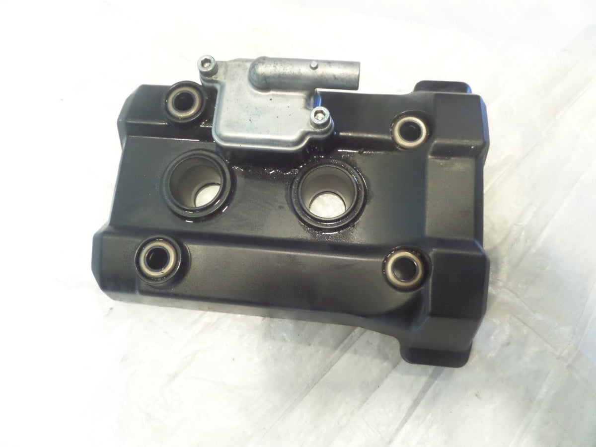 15-18 Yamaha YZFR3 R3 Engine Motor Cylinder Head Cover Lid Top 1WD-E1191-00-00 - C3 Cycle