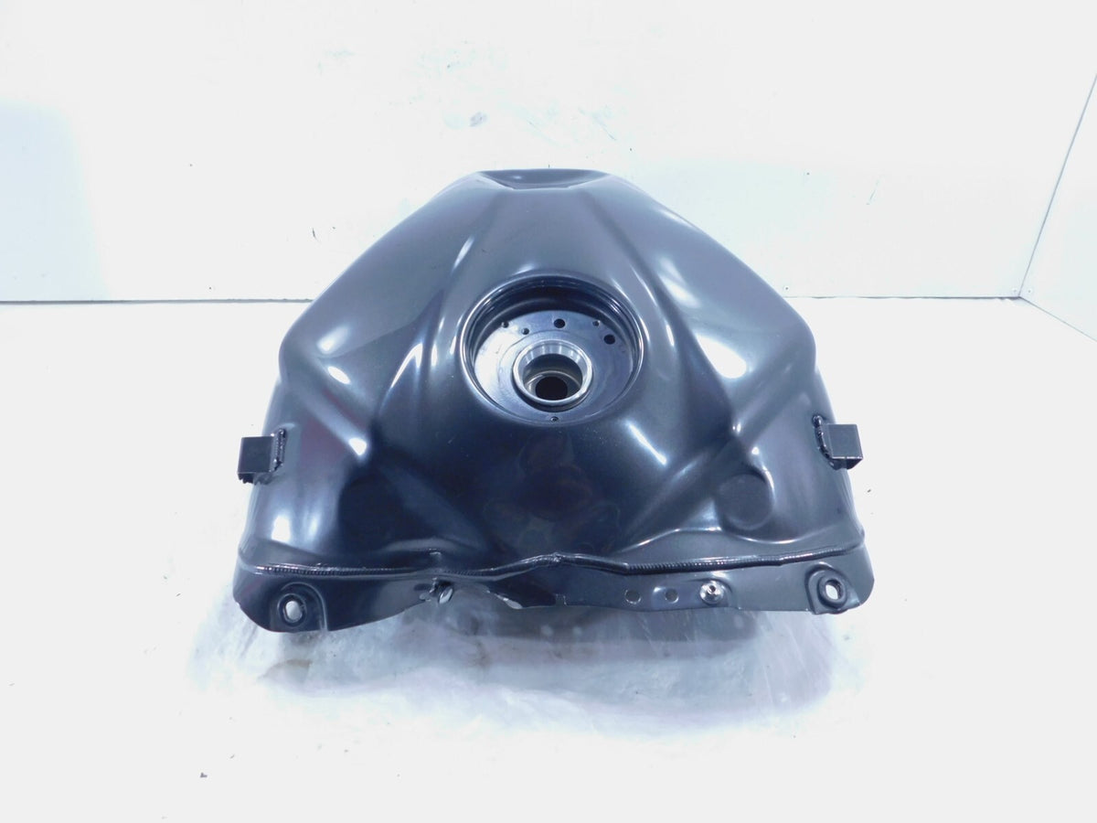 2019 19 Yamaha Niken MTX9 MXT850 Gray Gas Petrol Fuel Tank Reservoir - dented - C3 Cycle