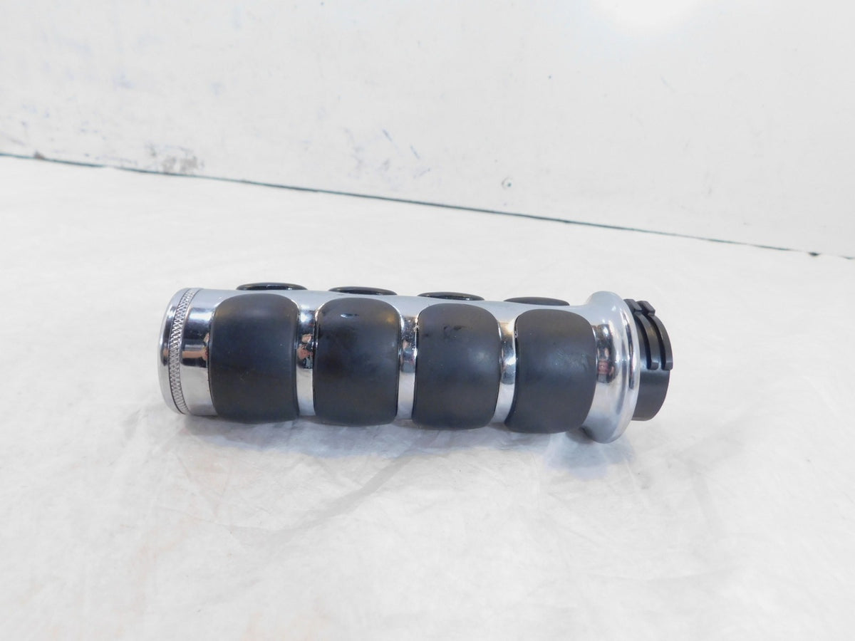 Harley Davidson Dyna Sportster & Softail Throttle Right Chrome Handlebar Grip - C3 Cycle