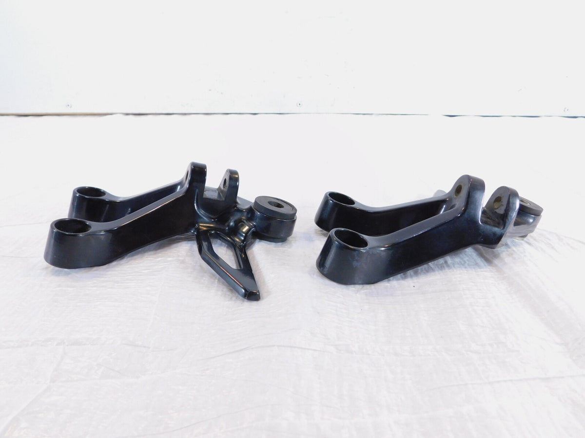 Suzuki GW250 Inazuma 250 L3 L4 L5 L7 Left/Right Passenger Foot Peg Mount Bracket - C3 Cycle