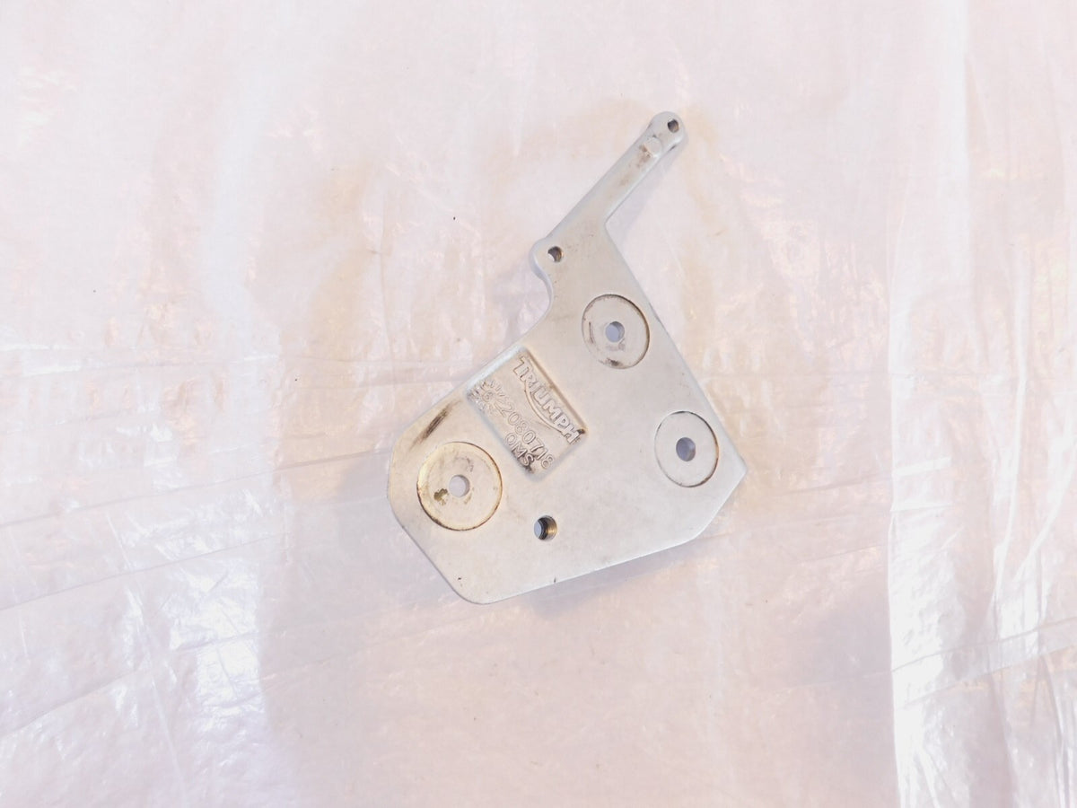 2007-2012 Triumph Tiger 1050 SE Front Left Footrest Foot Peg Mount Bracket Stay - C3 Cycle