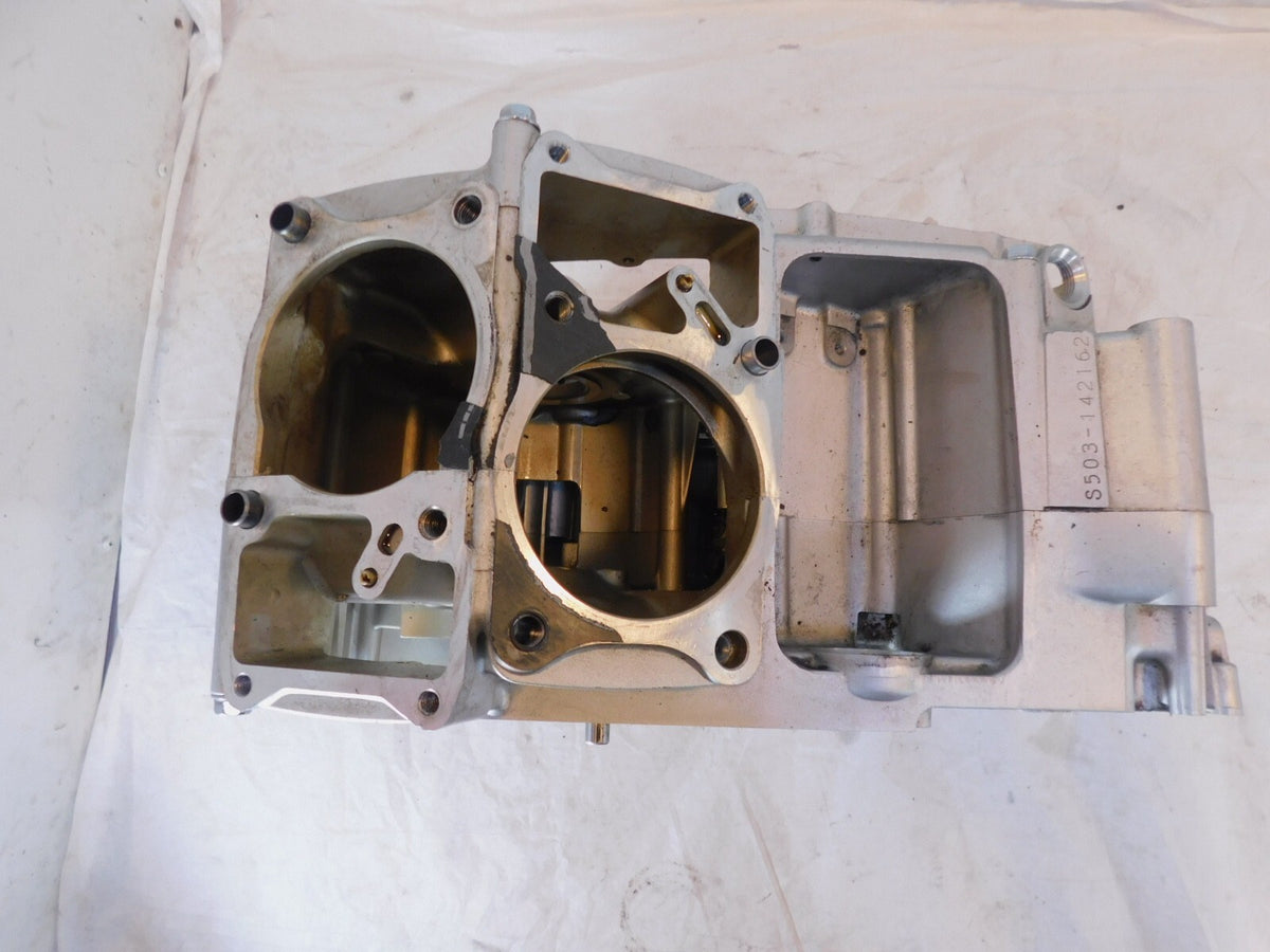 1995 1996 1997 1998 Suzuki Intruder  VS800 Silver Engine Motor Block Crankcase