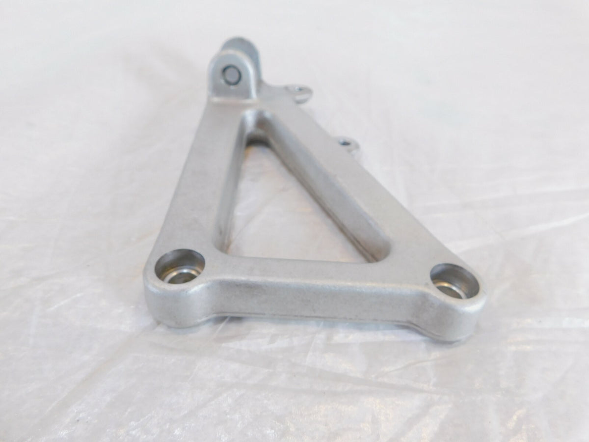 Ducati SuperSport 750 800 900 Front Right Rider Driver Footpeg Bracket Holder - C3 Cycle