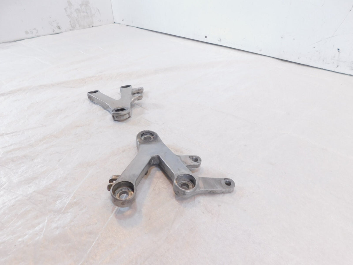 Honda CBR900RR CBR929RR FireBlade 900 929 Front Left/Right Footpeg Holder Mounts - C3 Cycle