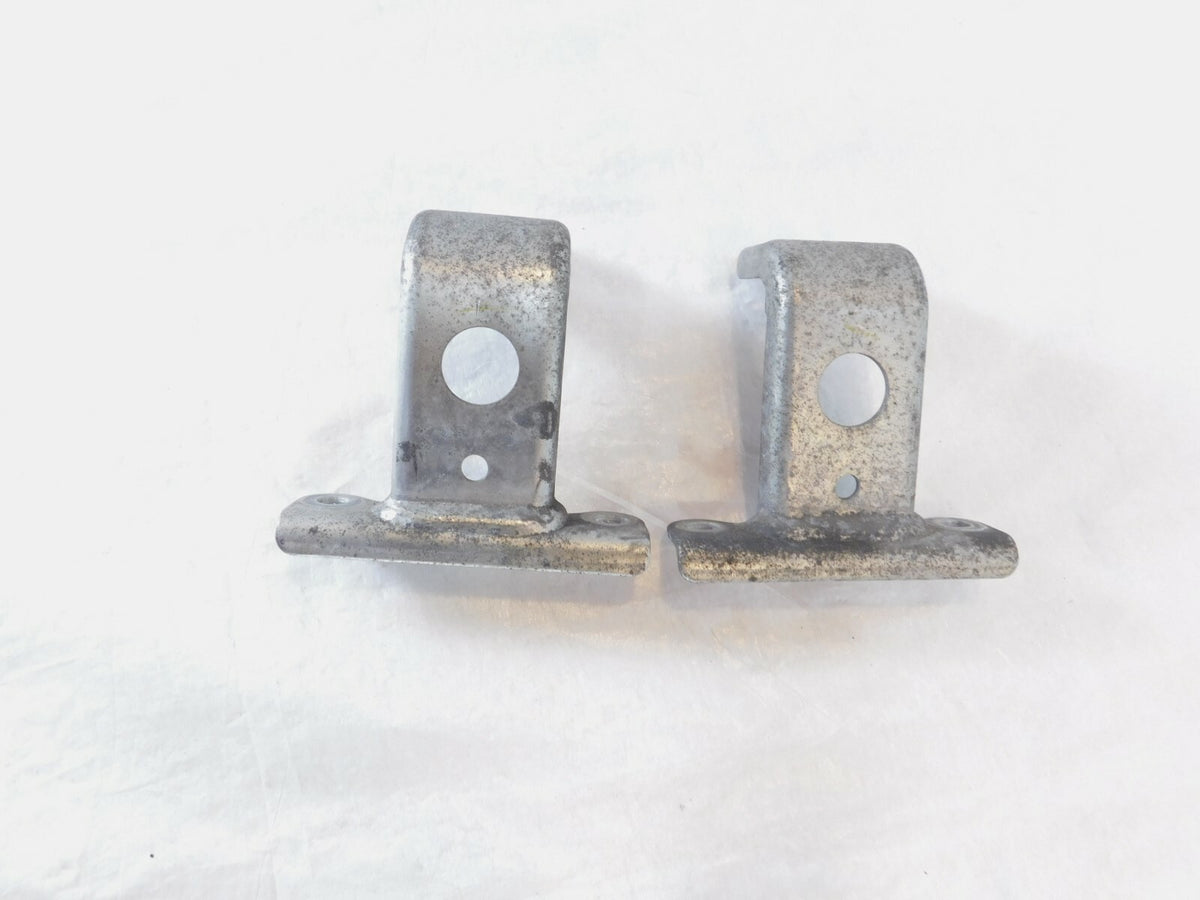 05-15 Yamaha Majesty 400 YP400 Left/Right Rear Footrest Footboard Bracket Mount - C3 Cycle