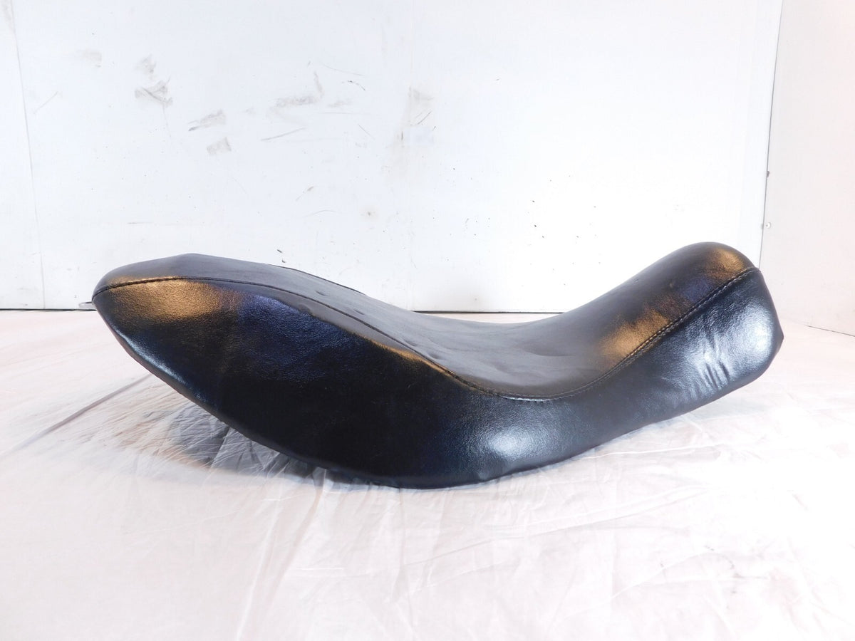 2007 07 Harley Davidson Sportster 883 XL883L Low Main Front Rider Seat 51550-07 - C3 Cycle