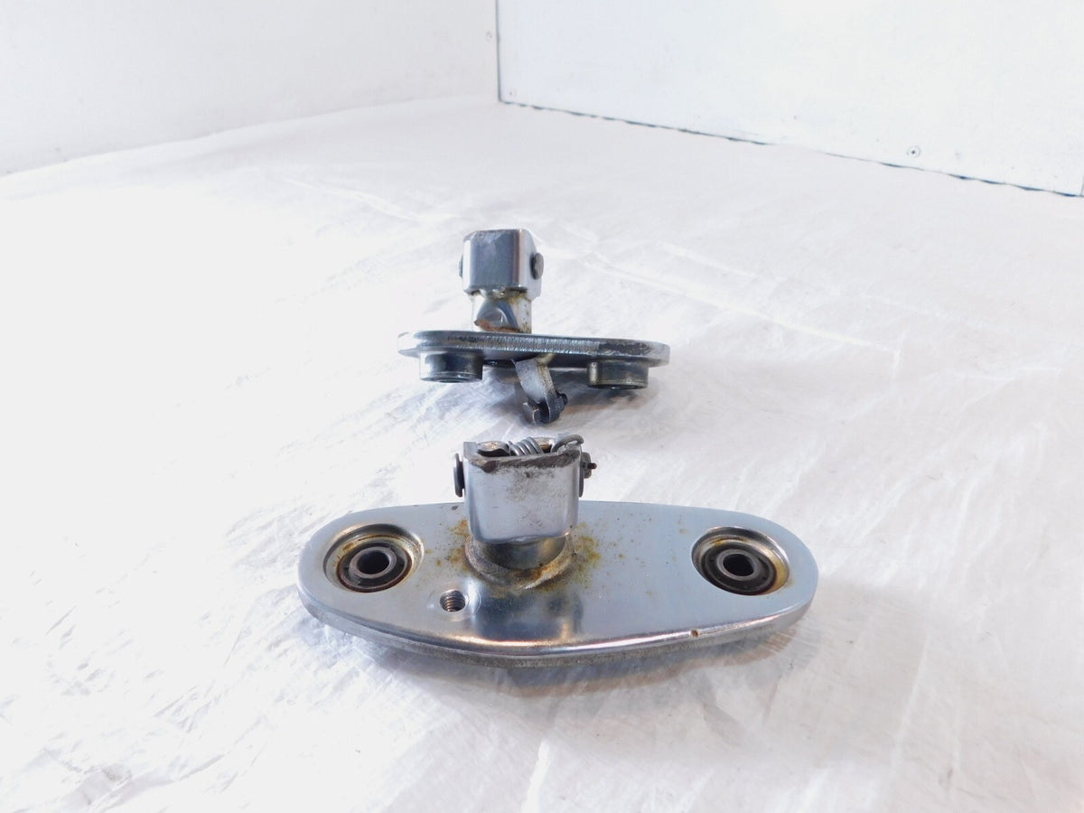 Honda VT600 VT600C Shadow VLX Deluxe Front Foot Peg Footpeg Footrest Brackets - C3 Cycle