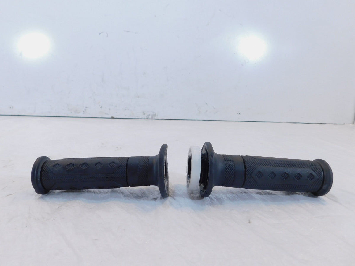 1997 & 1998 Buell Thunderbolt S3 Pair Left Right Throttle Handlebar Hand Grips - C3 Cycle