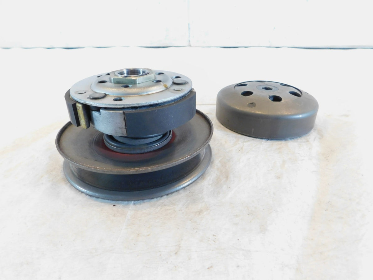 Piaggio Vespa Primavera & Sprint 50 S LX LXV Engine Secondary Drive Clutch - C3 Cycle