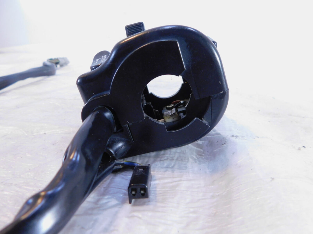 Victory Sport Deluxe & Standard V92 Cruiser Left Handlebar Turn Signal Switches - C3 Cycle