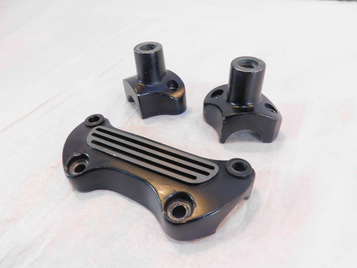 Harley Davidson Sportster 883 & 1200 & Dyna Black Handlebar Bar Riser Clamps
