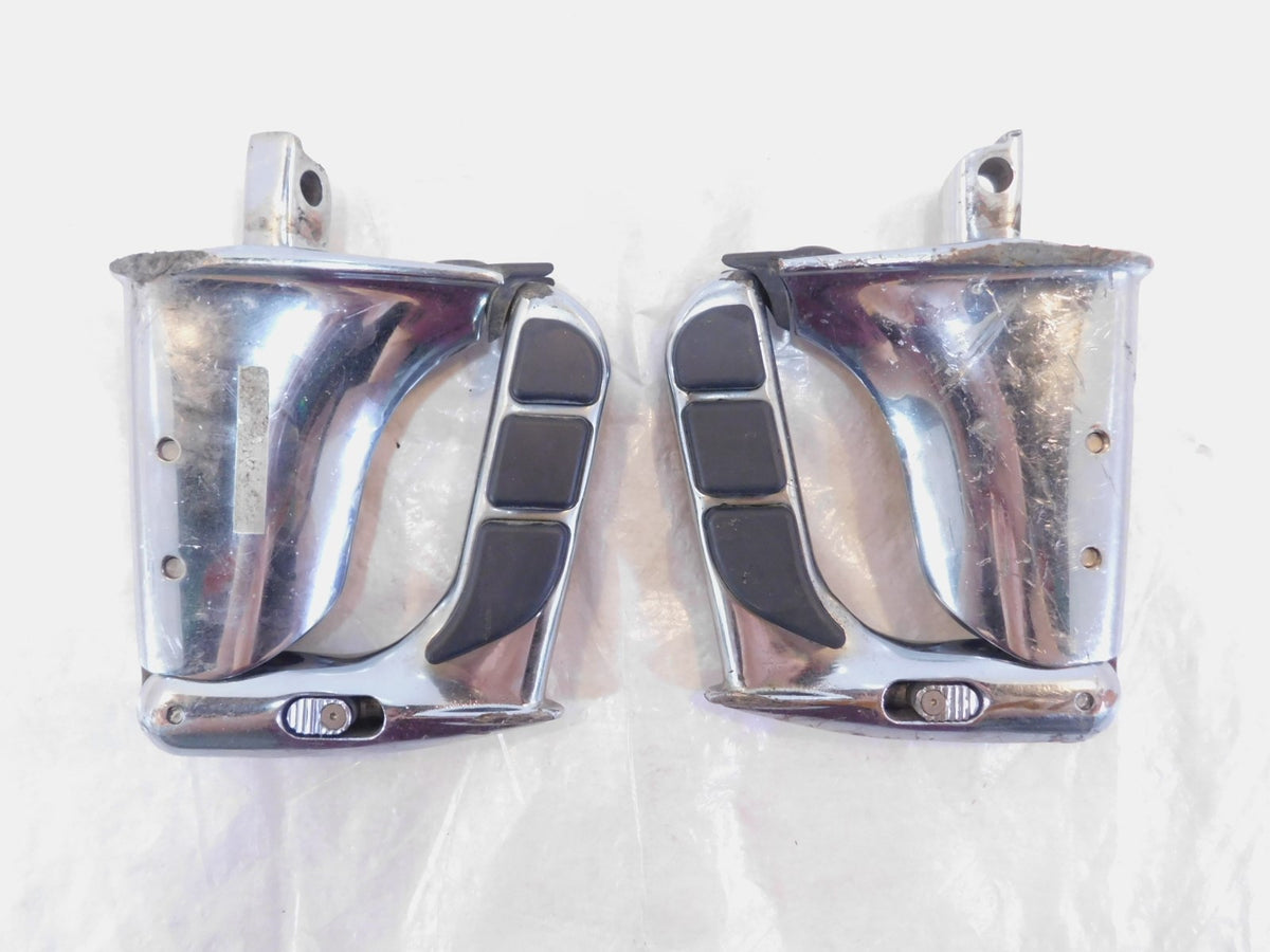 Pair 2006-2007 Victory Kingpin & Vegas Kuryakyn Swingwing Foot Peg Footrests - C3 Cycle