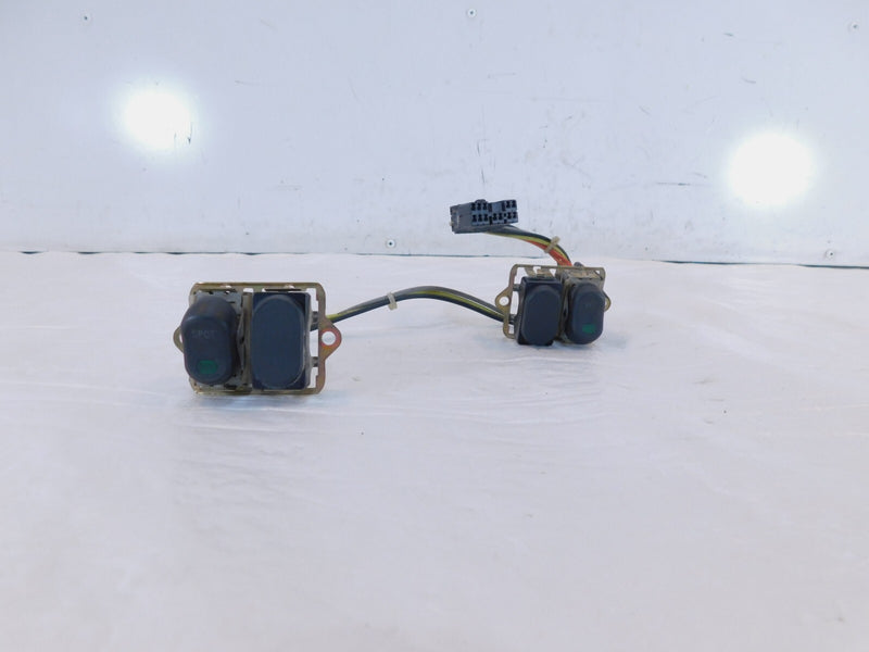 Harley Touring Electra Glide Ultra Classic Spot Lamp Accessory Control Switches