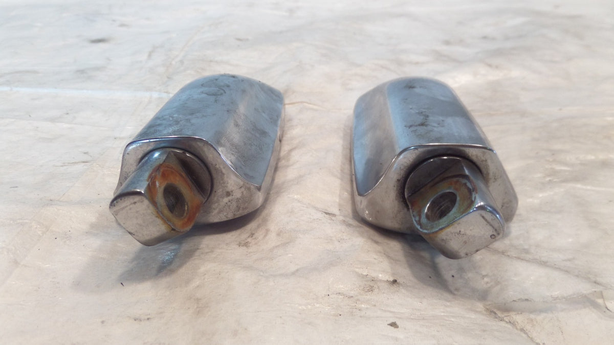 Harley Davidson Touring Dyna Sportster Softail Chrome & Rubber Footpeg Footrests