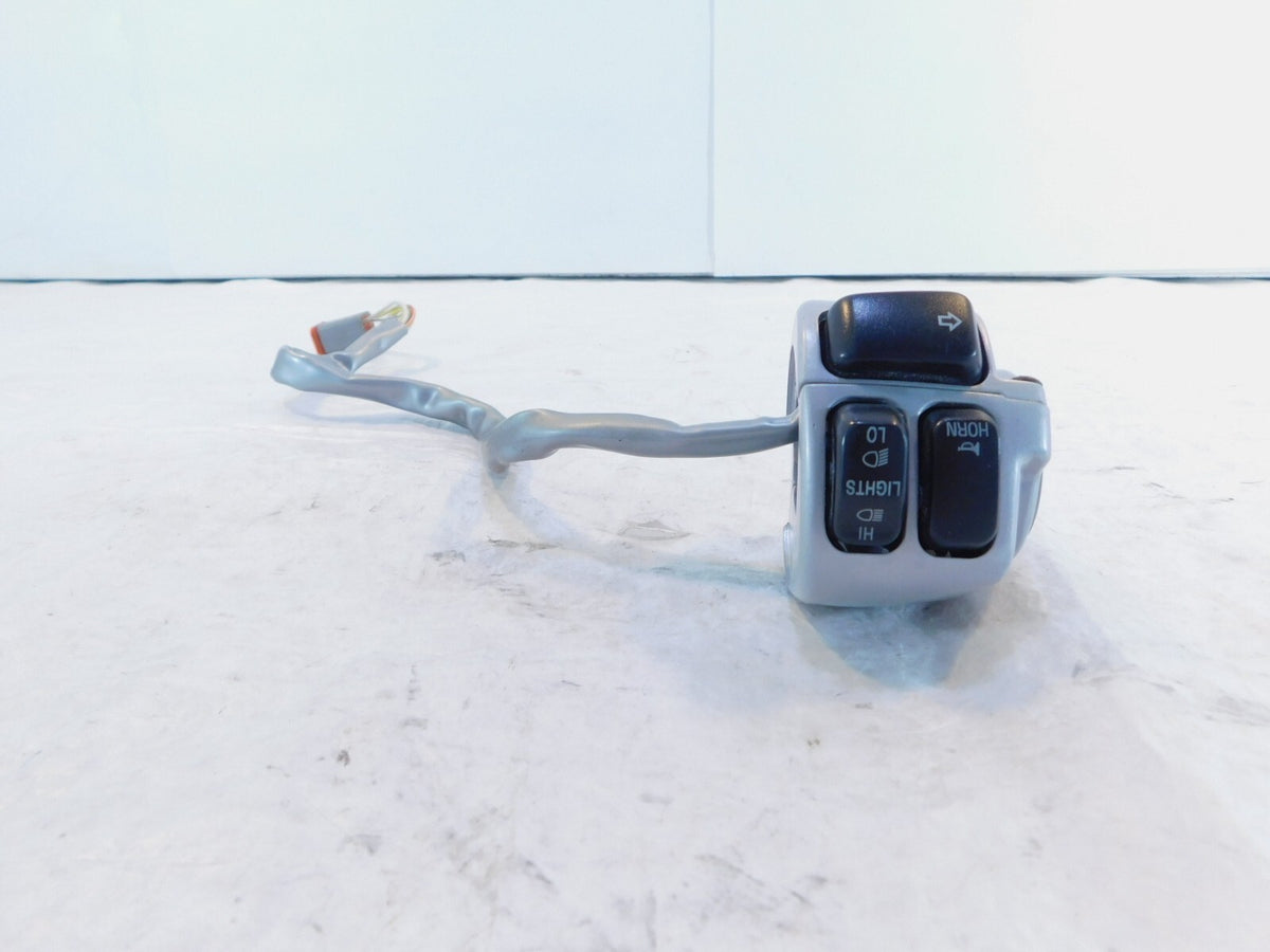 2002-2005 Harley Davidson V-Rod VRSC Vrod Left Handlebar Horn Turn Signal Switch - C3 Cycle