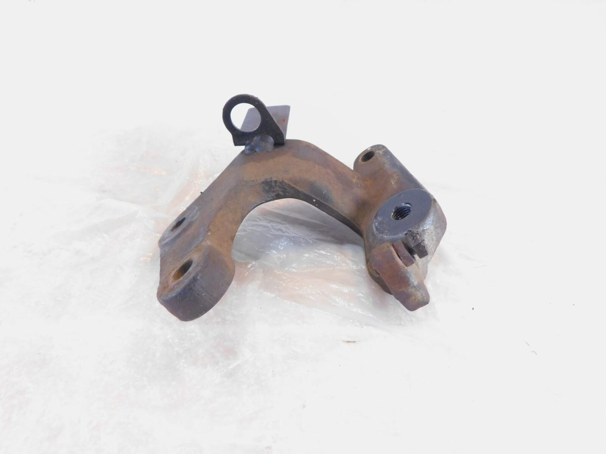 Honda VT750 750 Shadow Ace & Deluxe Front Right Foot Rest Peg Mount Bracket Stay - C3 Cycle