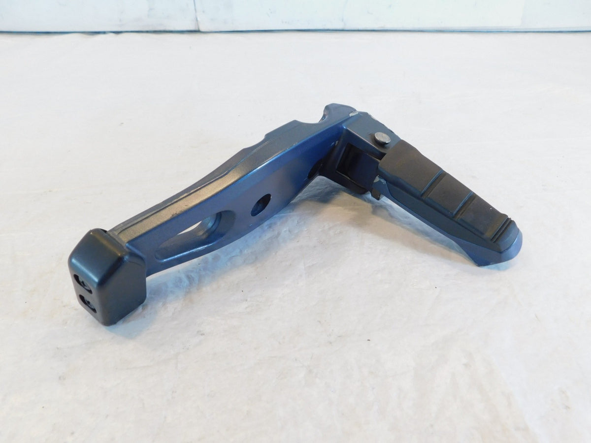 00-06 BMW R1150R Right Rear Passenger Footrest Foot Peg Mount Mounting Bracket - C3 Cycle