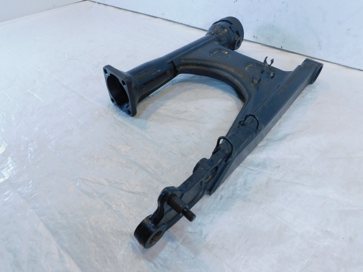 Kawasaki VN1500 Vulcan 1500 Classic & Nomad FI Rear Wheel Fork Swingarm Bracket