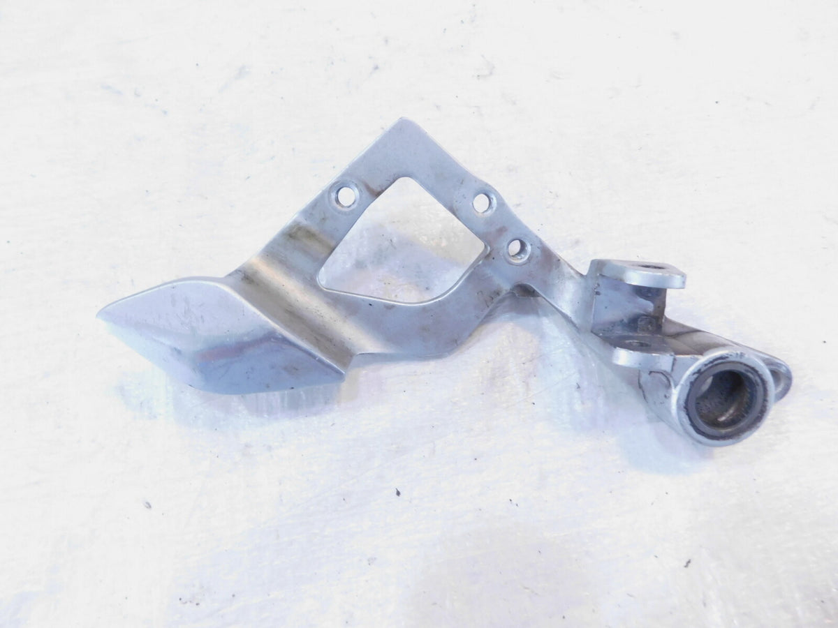 2003-2005 Yamaha FJR1300 FJR1300A Front Right Footrest Foot Peg Bracket Mount - C3 Cycle