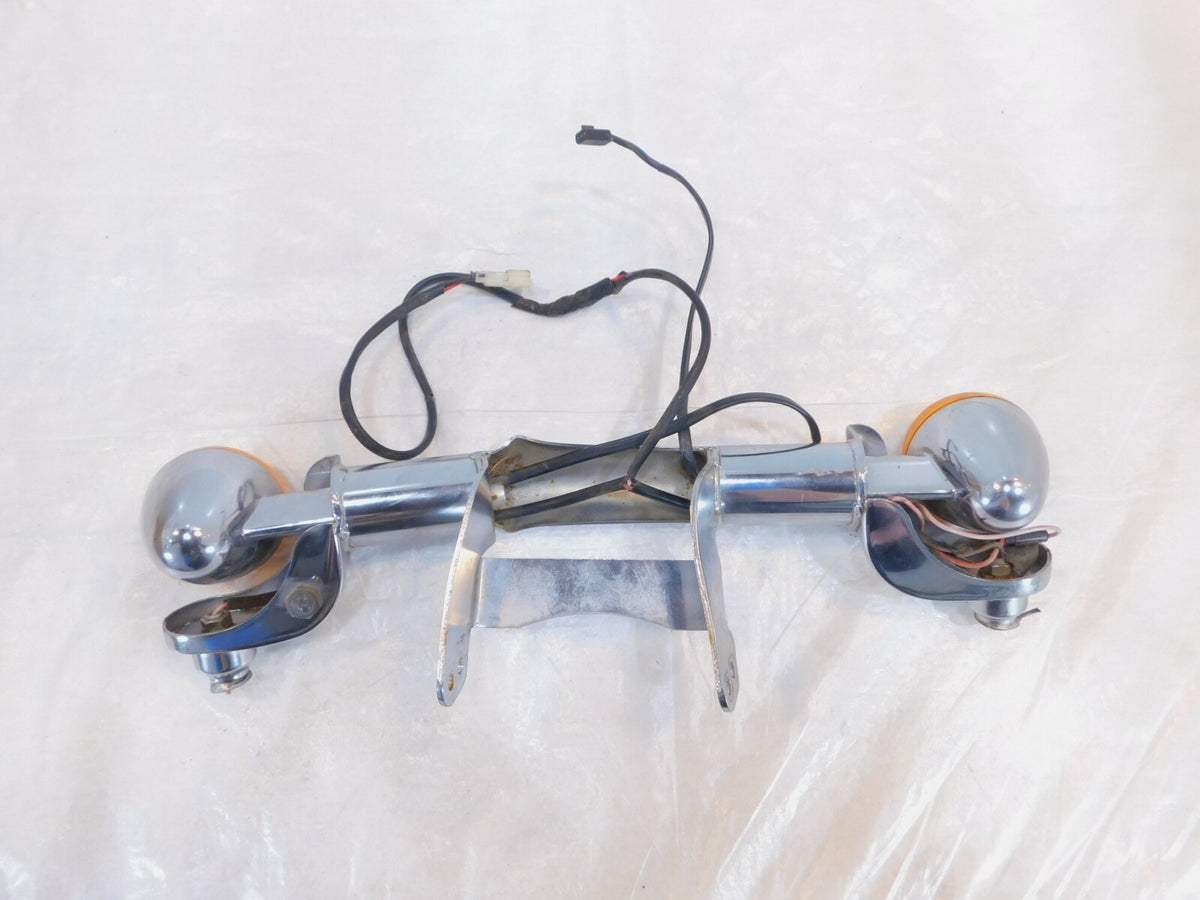 Victory Sport Deluxe Standard V92 Cruiser Front Turn Signal Indicators & Bracket - C3 Cycle