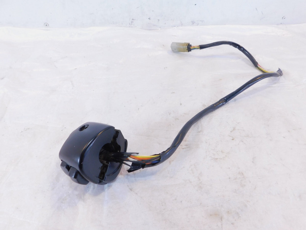 Harley Davidson Softail Dyna Sportster Left Handlebar Horn Turn Signal Switches - C3 Cycle