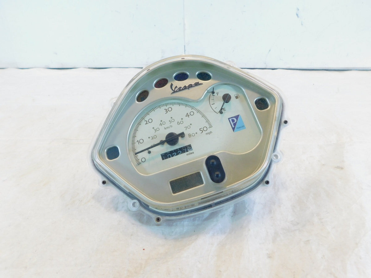 2006-2013 Piaggio Vespa LX 50 Instrument Cluster Speedometer Speedo Fuel Gauges - C3 Cycle