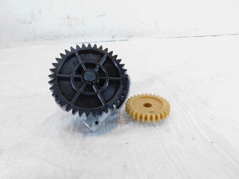 Aprilia RSV1000R RSVR Mille R & RSV 1000 Tuono Engine Motor Oil Pump & Sprocket