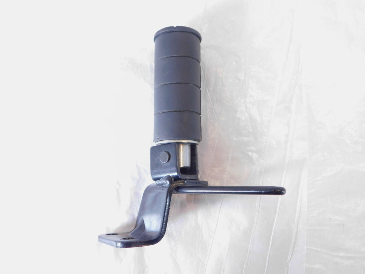 Suzuki Boulevard C50 VL800 Intruder Volusia Rear Right Footpeg Footrest & Mount - C3 Cycle