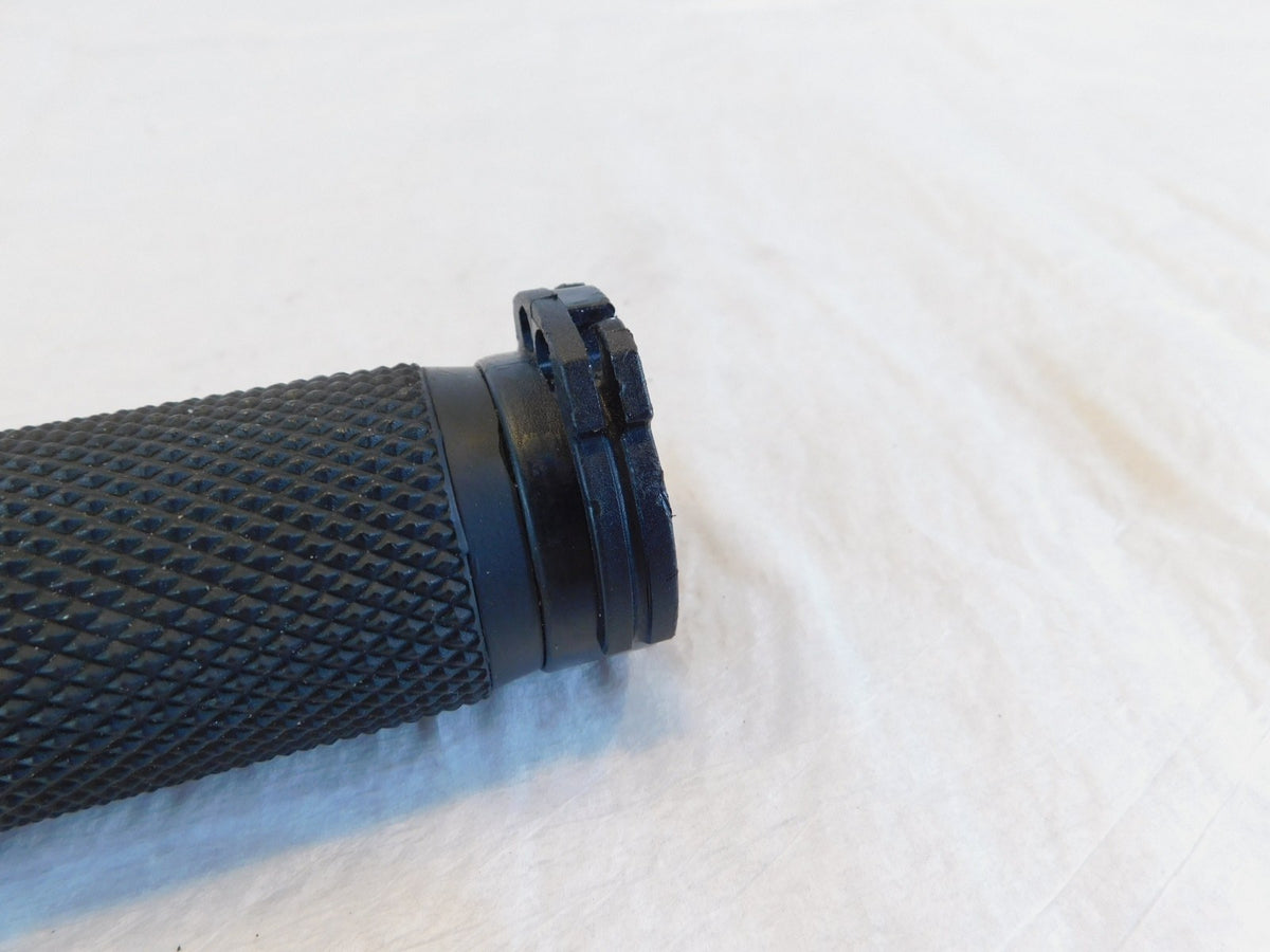 Harley Davidson Dyna Sportster & Softail Throttle Right Handlebar Grip - C3 Cycle