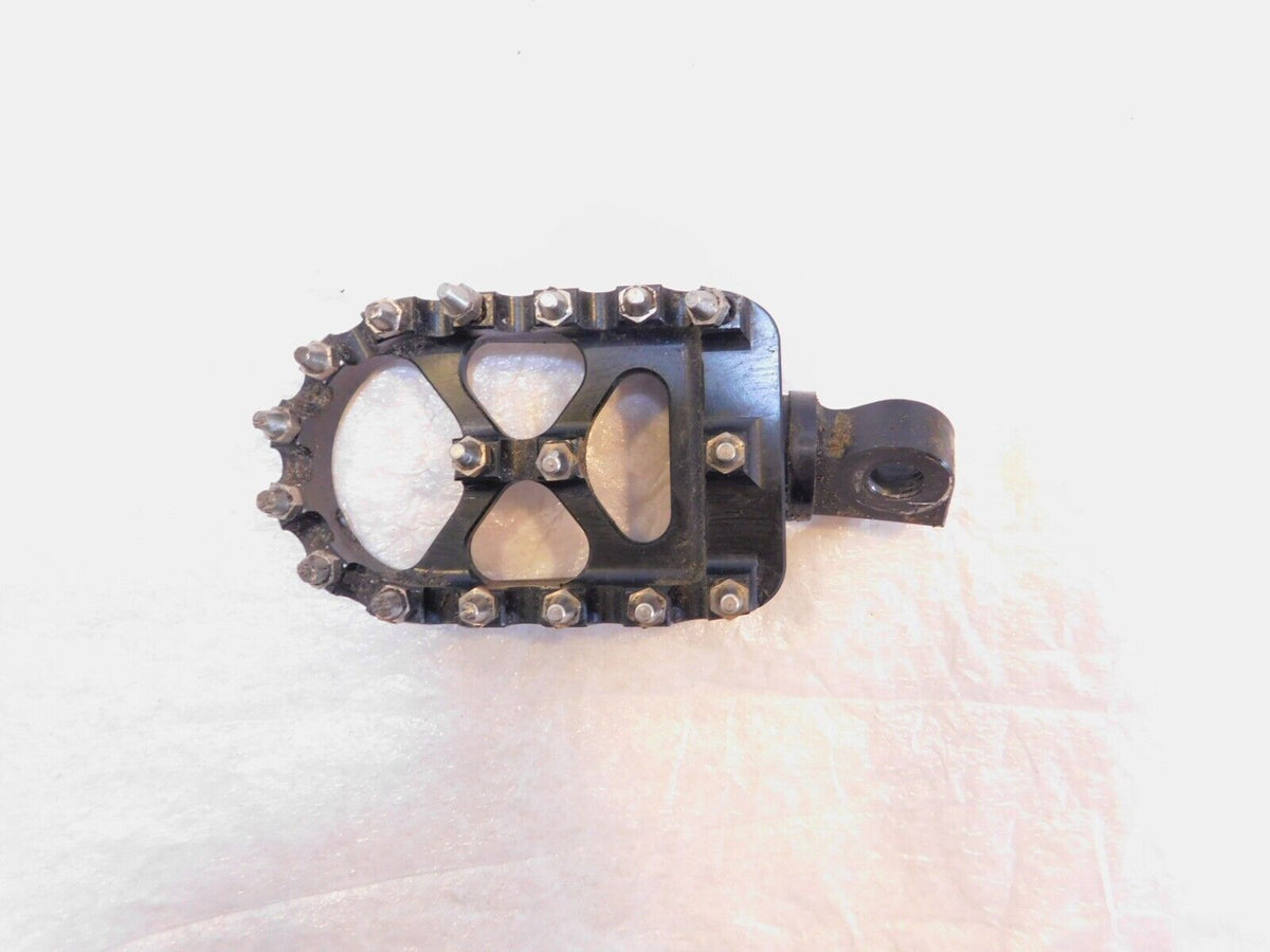 One Harley Davidson FXR Dyna Sportster & Softail Black Metal Footpegs Footrest - C3 Cycle
