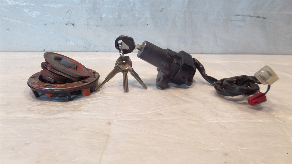 Yamaha YZFR6 R6 & YZFR1 R1 Fuel Gas Petrol Tank Lock & Ignition Switch w/ Key - C3 Cycle