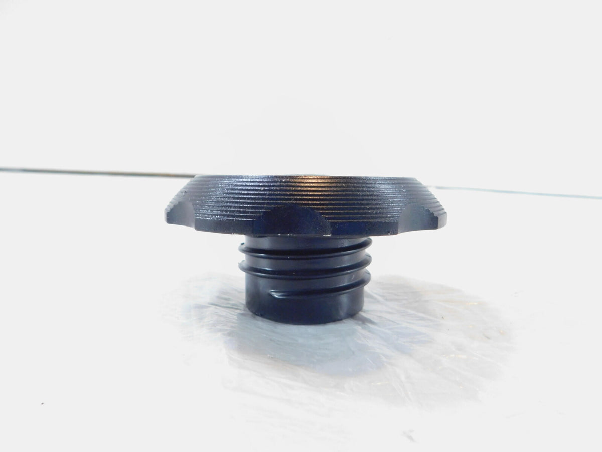 Moto Guzzi Carbon Special 750 850 V7 III Gas Petrol Fuel Tank Reservoir Plug Cap - C3 Cycle