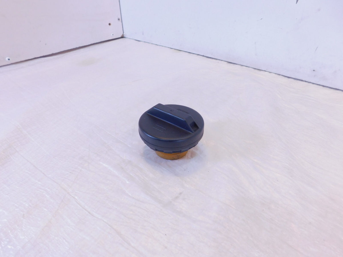 Harley Davidson Sportster 883 1100 & 1200 Fuel Gas Petrol Tank Screw Lid Cap - C3 Cycle