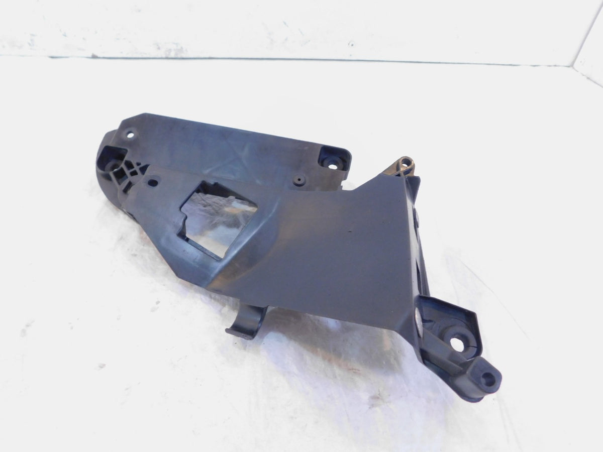 Victory Cross Roads Cross Country & Magnum Right Side Cover Mount Bracket - C3 Cycle