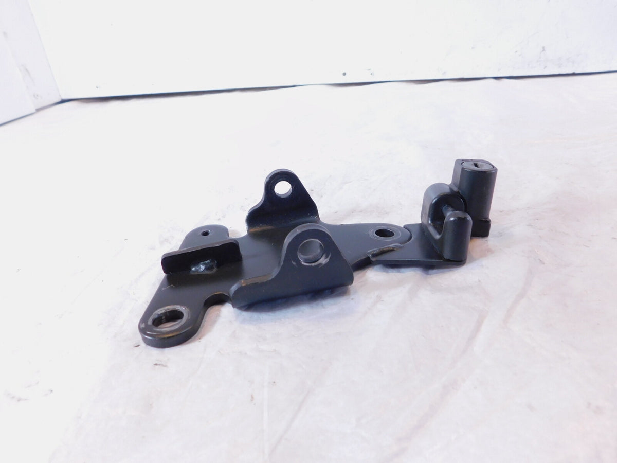 Honda 1300 VTX1300C VTX1300R VTX1300S VTX1300T Seat Lock & Mount Bracket -No Key - C3 Cycle