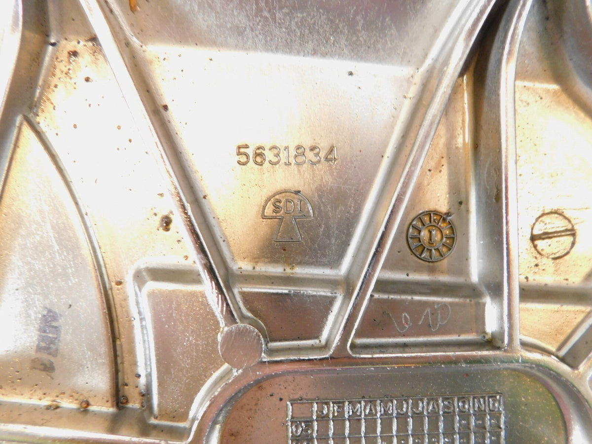 Victory V92 Kingpin Hammer Vegas Jackpot Left Engine Motor Primary Clutch Cover