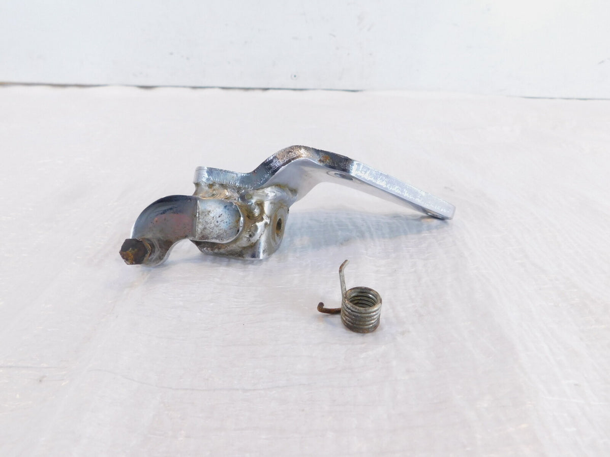 85-86 Honda VT500 VT500C Shadow 500 Front Right Foot Peg Footrest Mount Bracket - C3 Cycle
