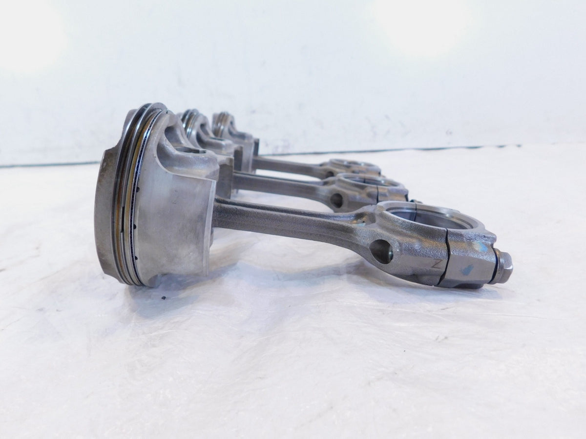 Triumph Daytona 675 R & Street Triple R & Tiger 800 XC Pistons & Connecting Rods - C3 Cycle