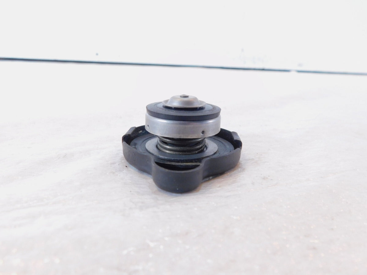 Suzuki GSXR600 GSXR750 GSXR1000 Hayabusa GSX1300R B-King Radiator Filler Cap Lid - C3 Cycle
