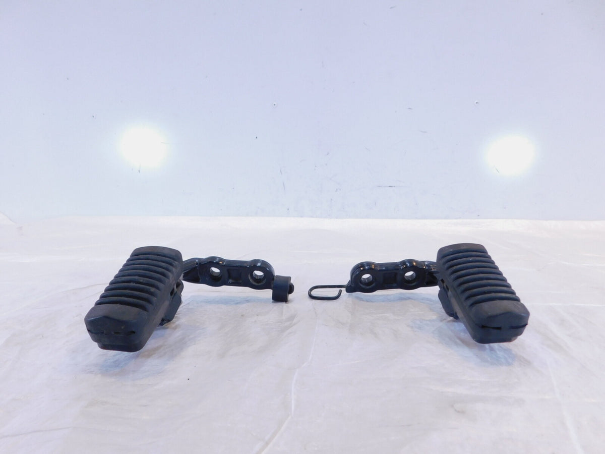 1997-2000 BMW F650 Funduro F650ST Right Front Footrest Foot Peg & Mount Bracket - C3 Cycle