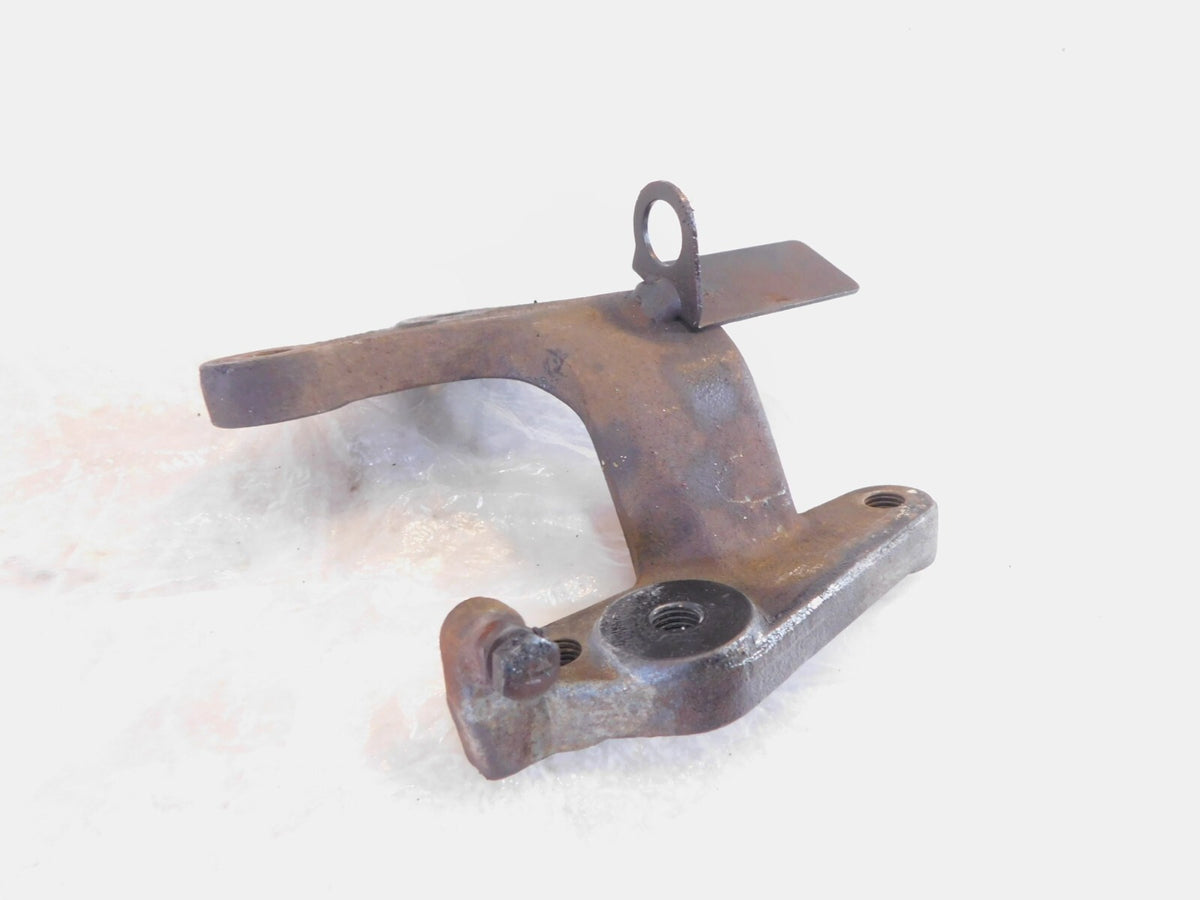 Honda VT750 750 Shadow Ace & Deluxe Front Right Foot Rest Peg Mount Bracket Stay - C3 Cycle