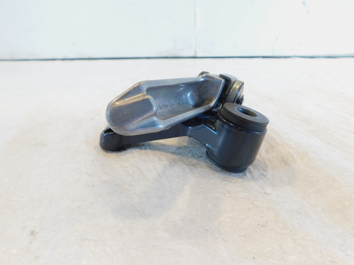 Kawasaki Ninja ZX600 ZX600-E ZZR600 Rear Right Passenger Footpeg & Mount Bracket - C3 Cycle