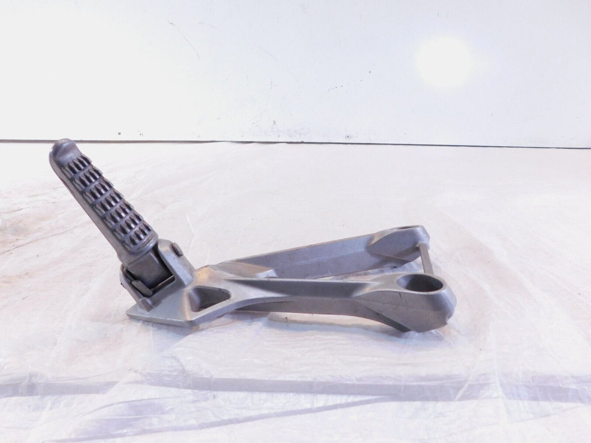 2005-2006 Kawasaki Ninja ZX6R ZX636 ZX6RR ZX600 Left Rear Foot Peg Bracket Mount - C3 Cycle