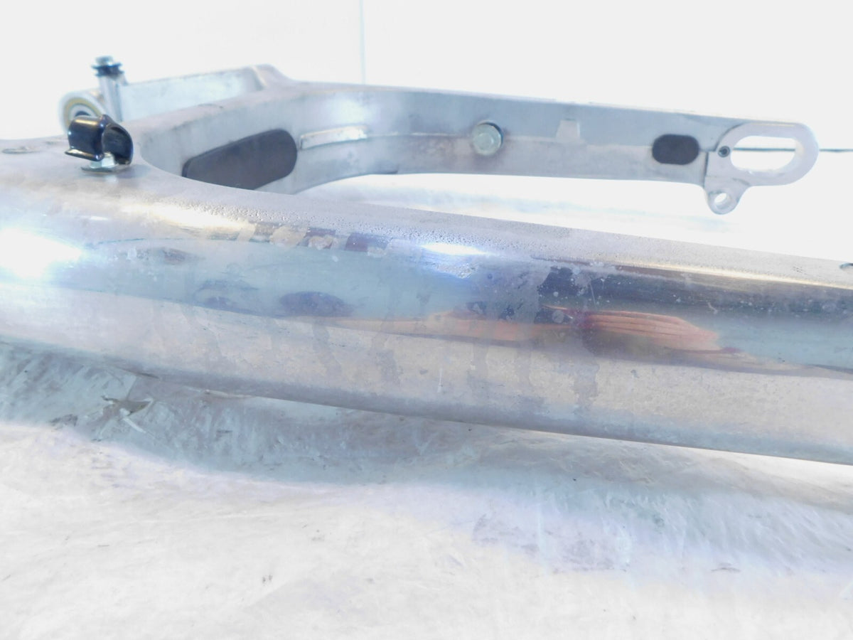 2002 2003 2004 Harley Davidson V-Rod VRSC Vrod Rear Wheel Fork Swingarm Bracket