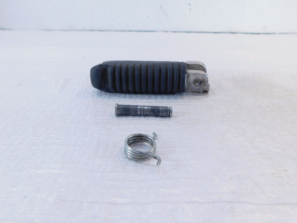1999-2007 Suzuki GSX1300R Hayabusa Front Right Footrest Foot Peg 43531-24F00 - C3 Cycle