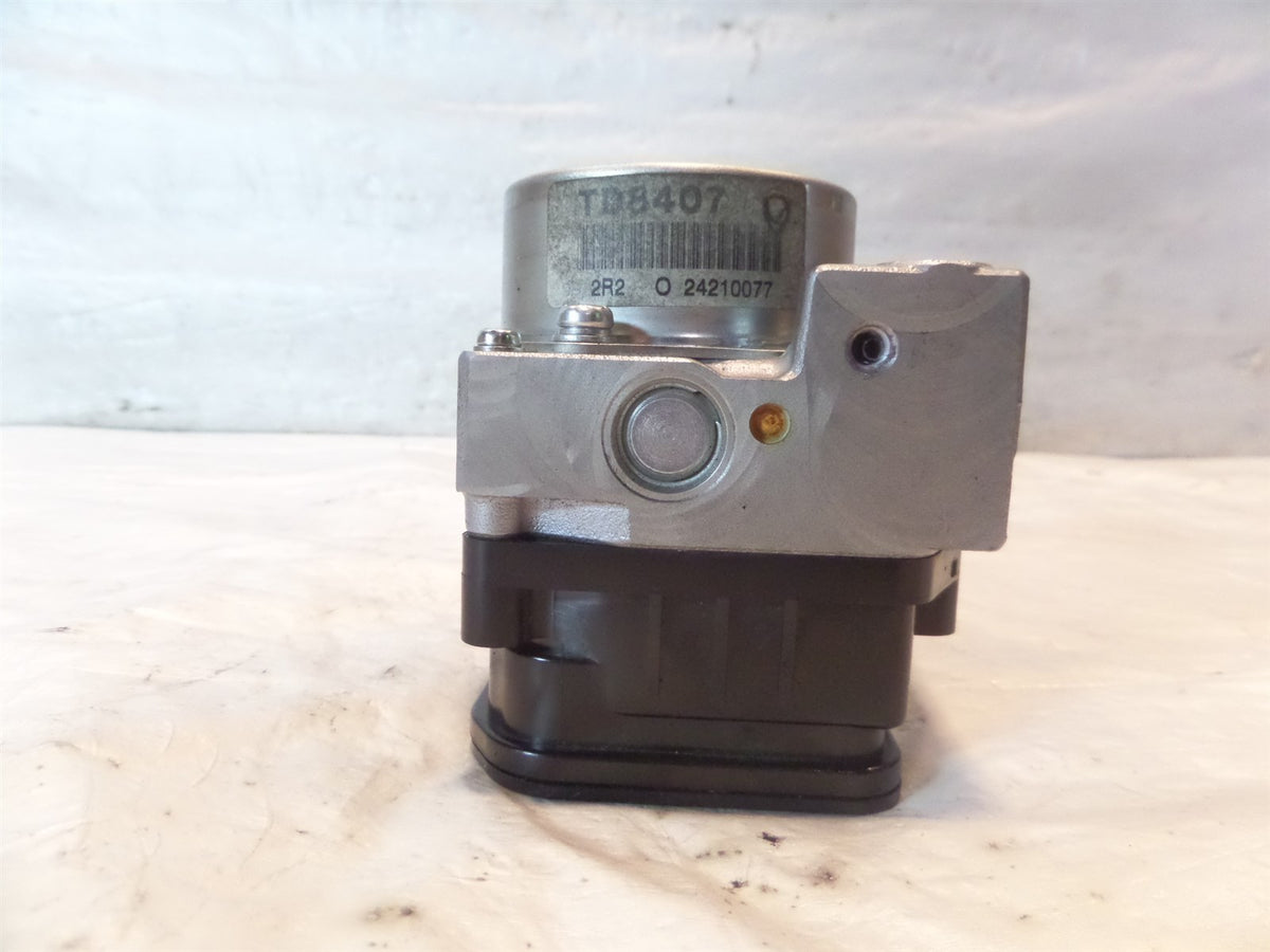 2012-2015 Triumph Speed Triple 1050 R Wet ABS Modulator Brake Pump - T2024104 - C3 Cycle